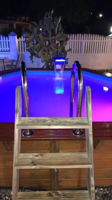Le Sable Bleu - Evasion Tropicale A Sainte-Anne - Plage 5Min - Piscine - Parking - Logement Climatise - Vue Sur Les Palmiers - Parfait Pour Sejours En Famille Ou Entre Amis 외부 사진