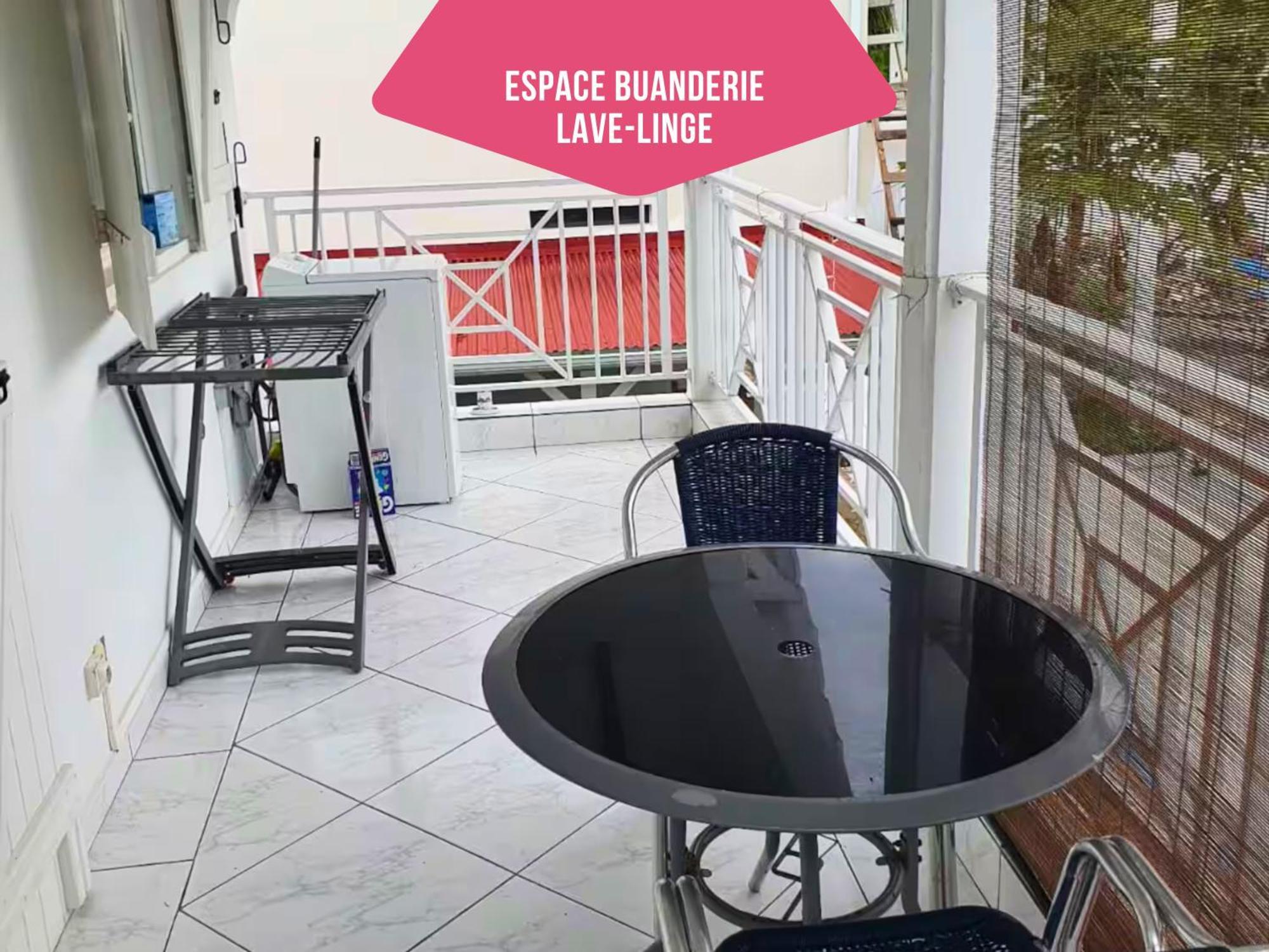 Le Sable Bleu - Evasion Tropicale A Sainte-Anne - Plage 5Min - Piscine - Parking - Logement Climatise - Vue Sur Les Palmiers - Parfait Pour Sejours En Famille Ou Entre Amis 외부 사진
